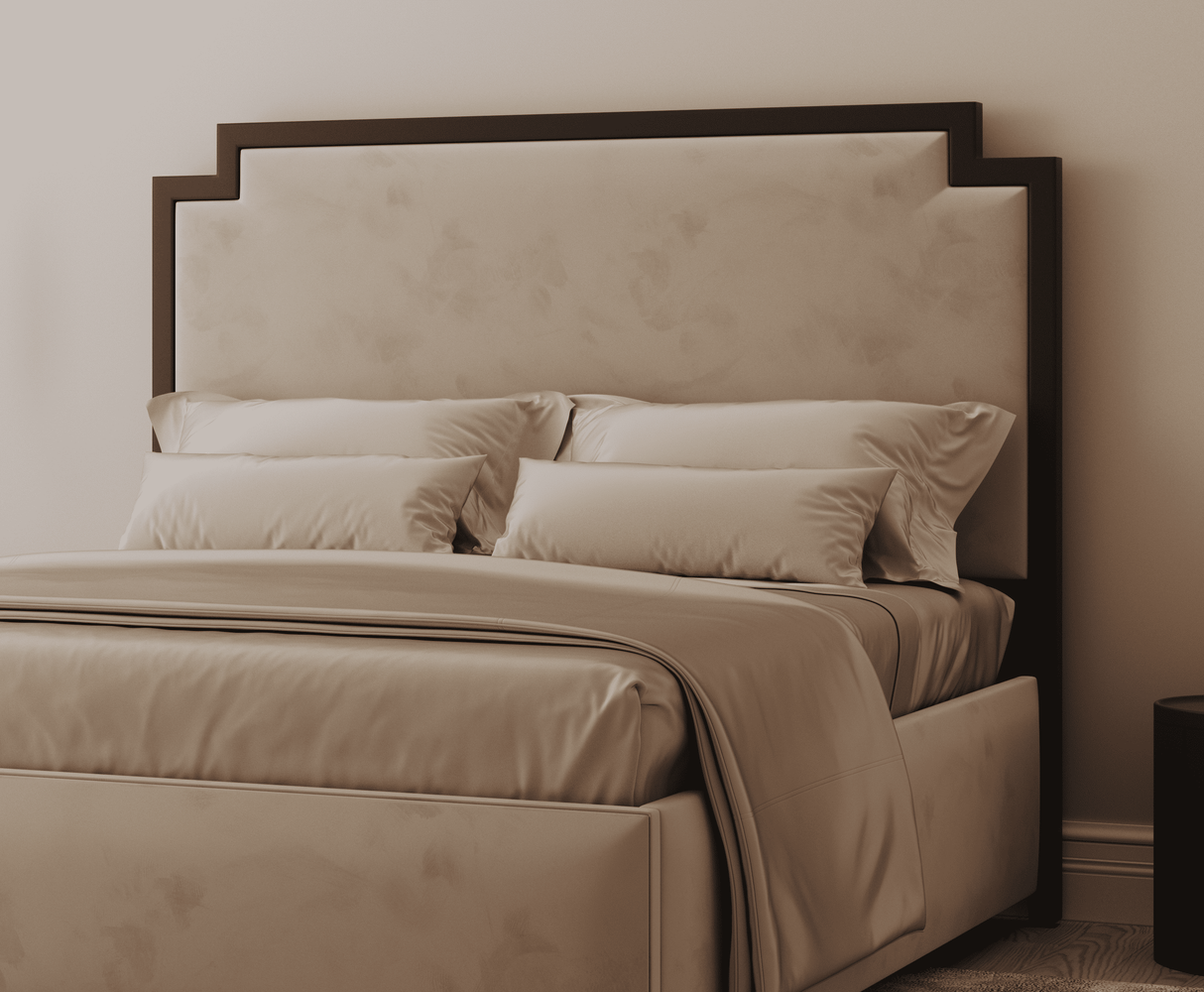 Versailles Metal Bed